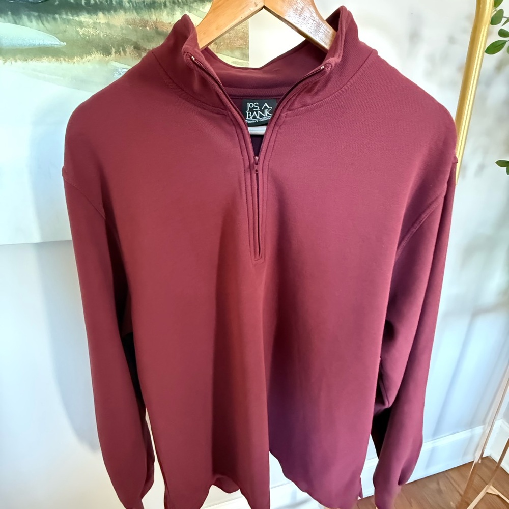 Jos. A. Bank Men's Burgundy quarter zip size L 100 percent cotton